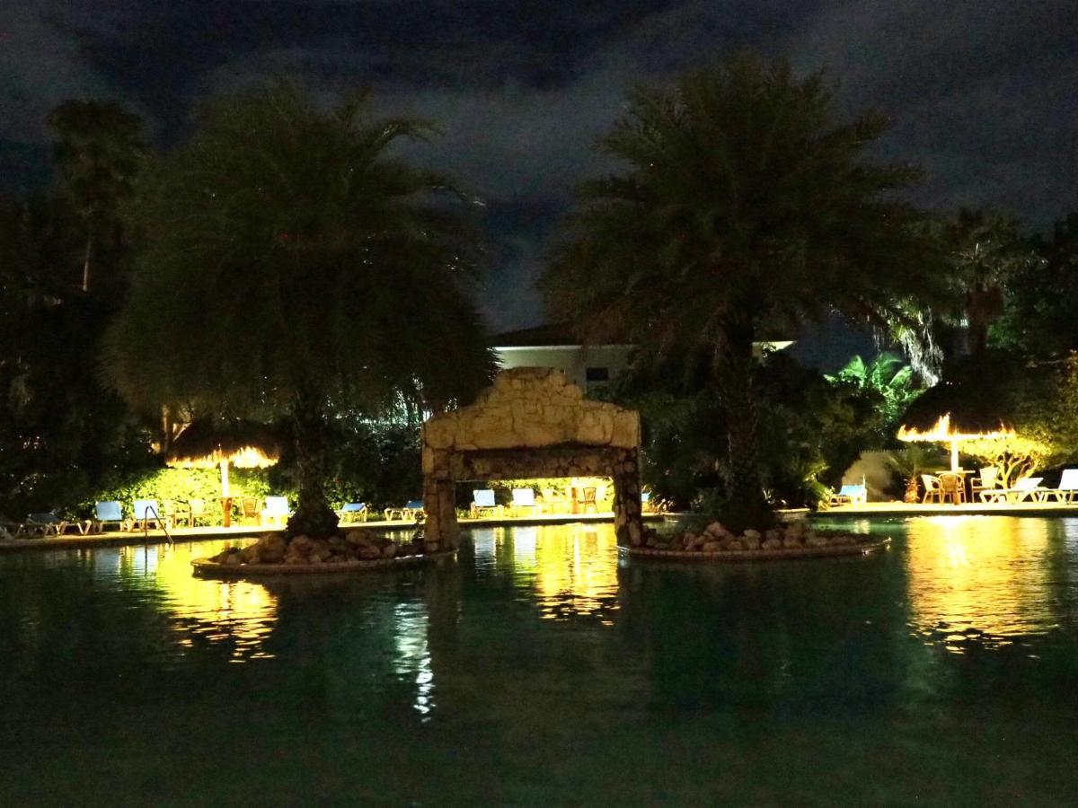 Kas Di Bami A-186 Op Seru Coral Resort - Ruim Appartement Met Groot Zwembad En Tropische Tuin Willemstad Zewnętrze zdjęcie